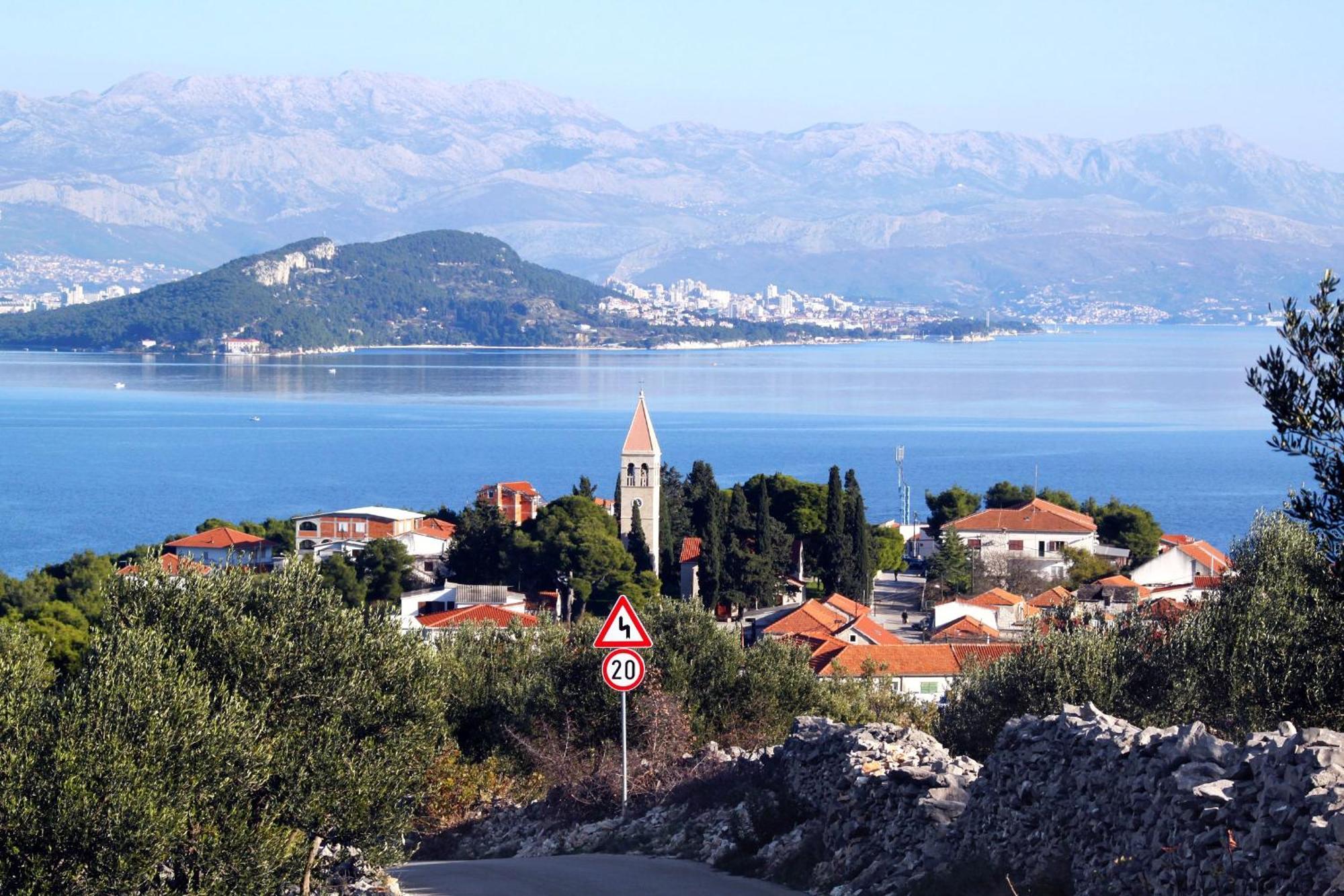 Apartments By The Sea Slatine, Ciovo - 6000 Bagian luar foto