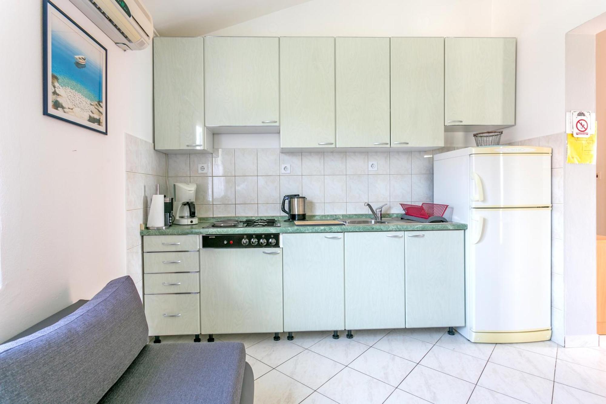 Apartments By The Sea Slatine, Ciovo - 6000 Ruang foto
