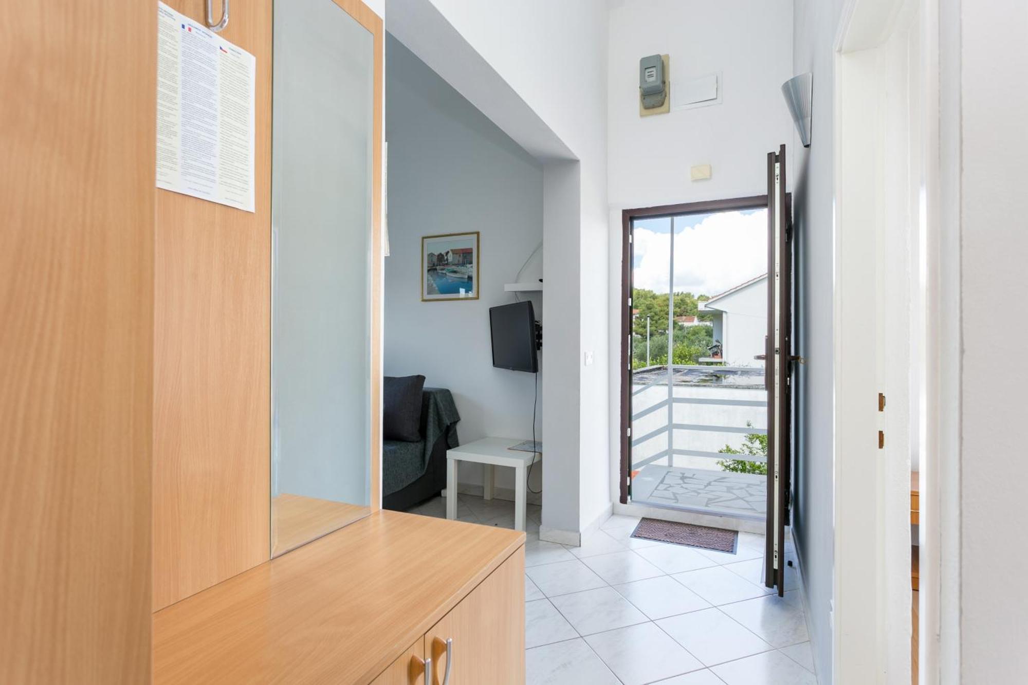 Apartments By The Sea Slatine, Ciovo - 6000 Bagian luar foto